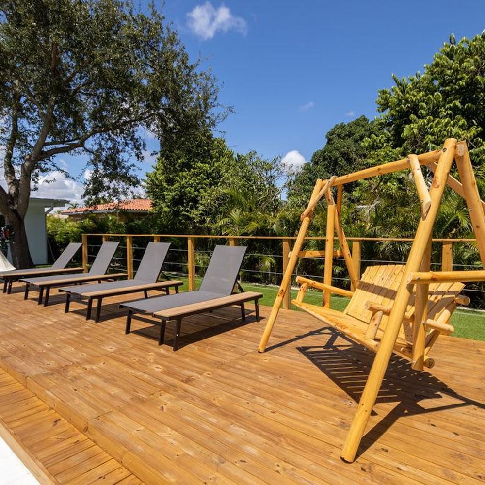 Fresh Luxe Villa w Heated Pool Grill Chill Spots, Billede 29