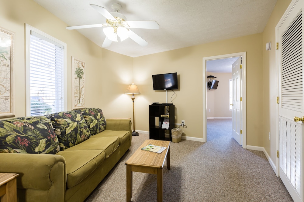 Condo, 1 Bedroom - Photo 8