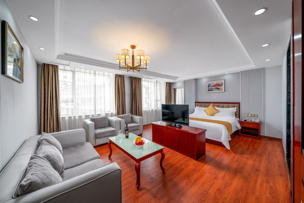 Suite photo 1