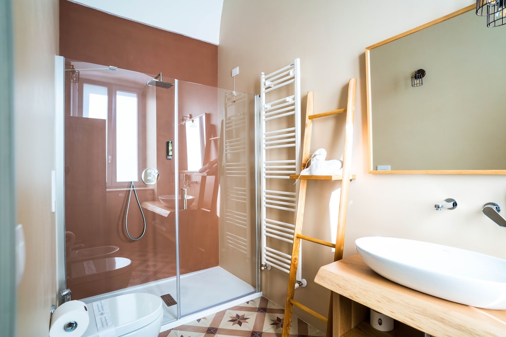 Exclusive Room - Photo 12