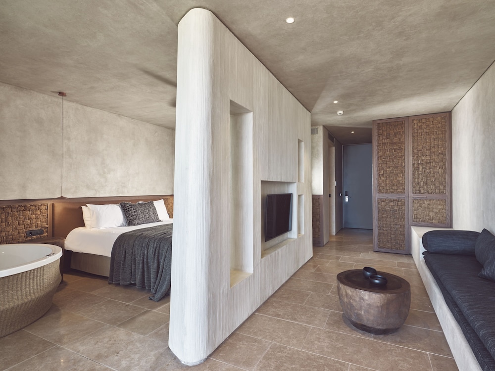 Honeymoon Suite, Private Pool, Sea View photo 2
