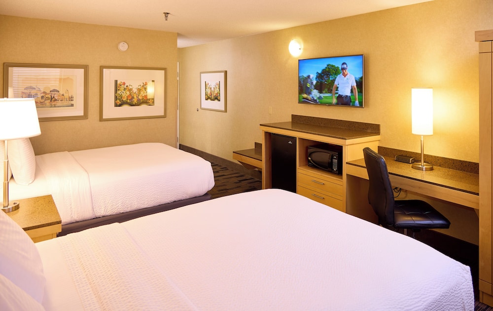 Premium Room, 2 Queen Beds, Non Smoking photo 2