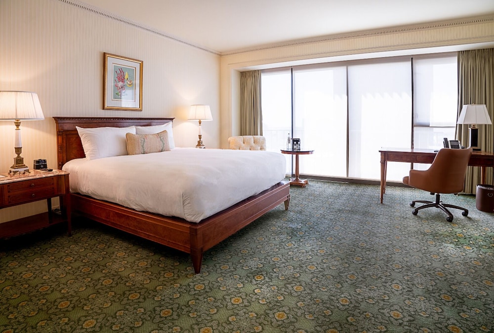 Premier Room, One King - Photo 1