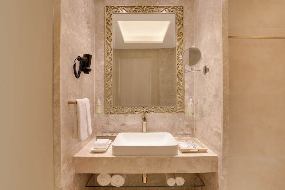Premier Room - Photo 6