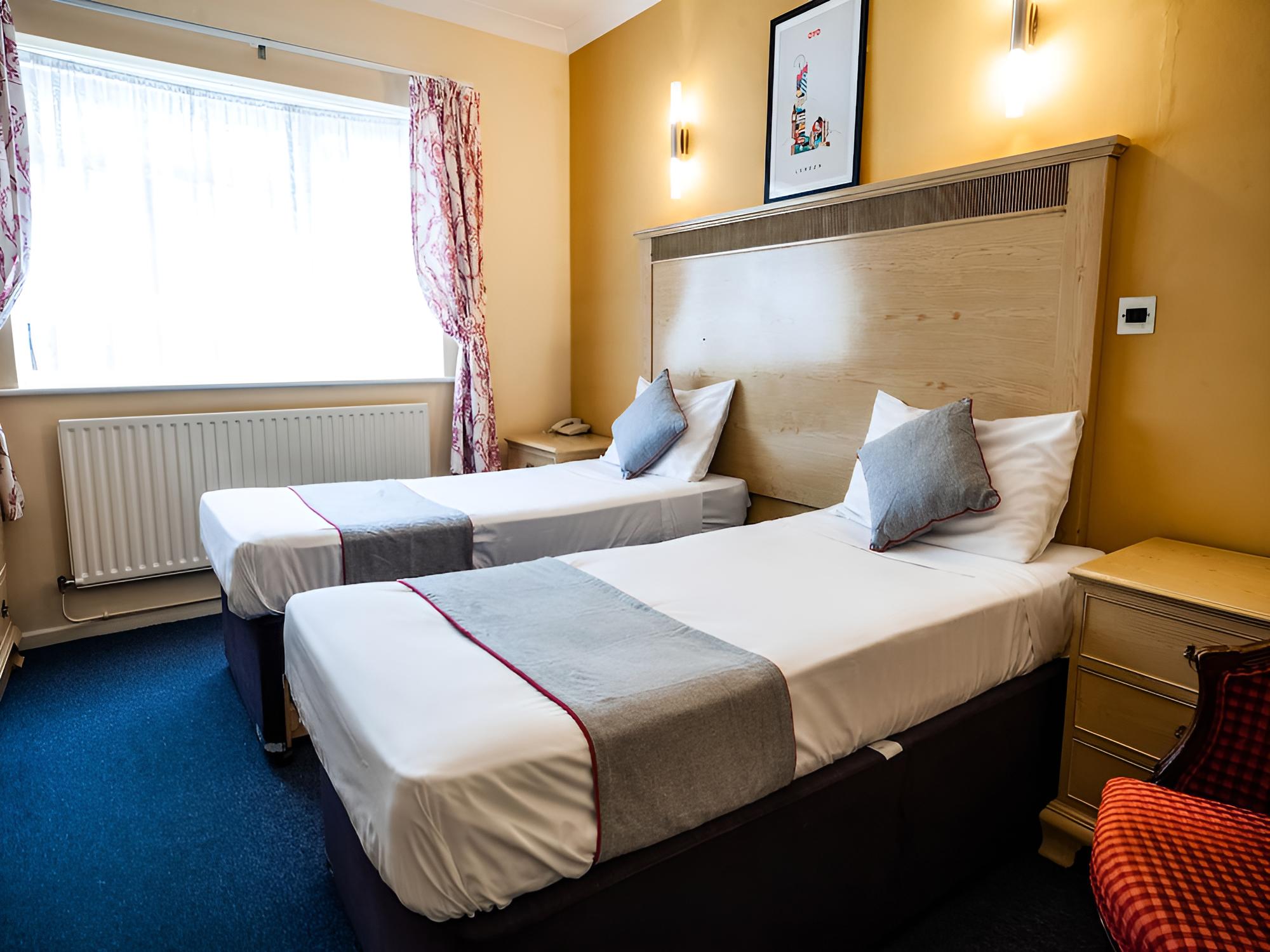 Standard Twin Room photo 1