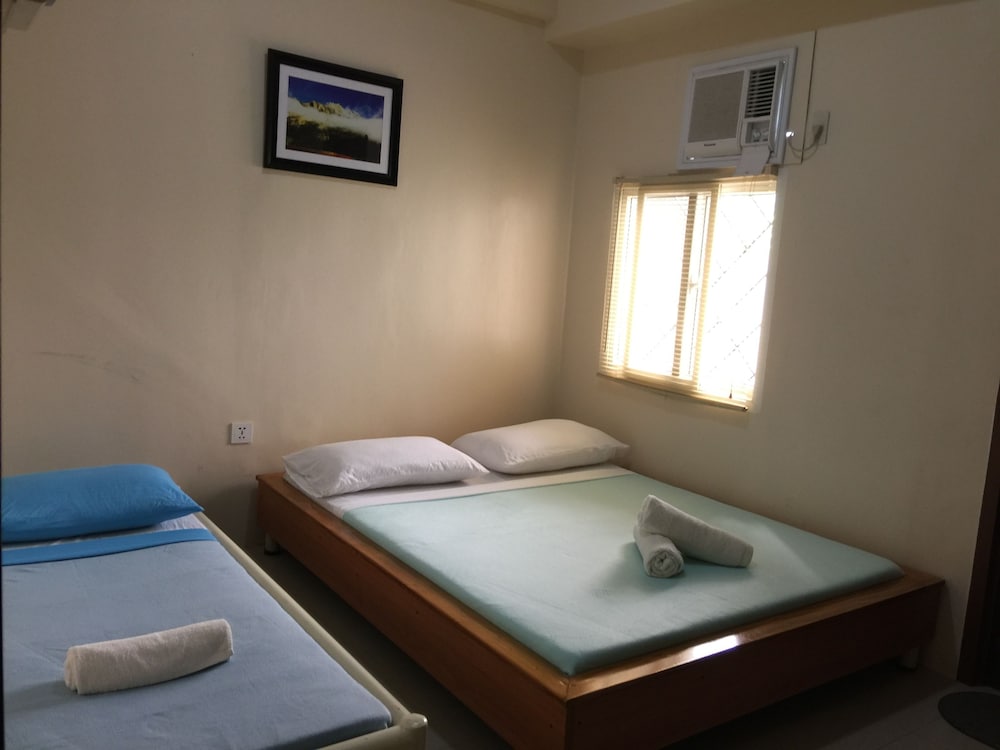 Standard Triple Room photo 2