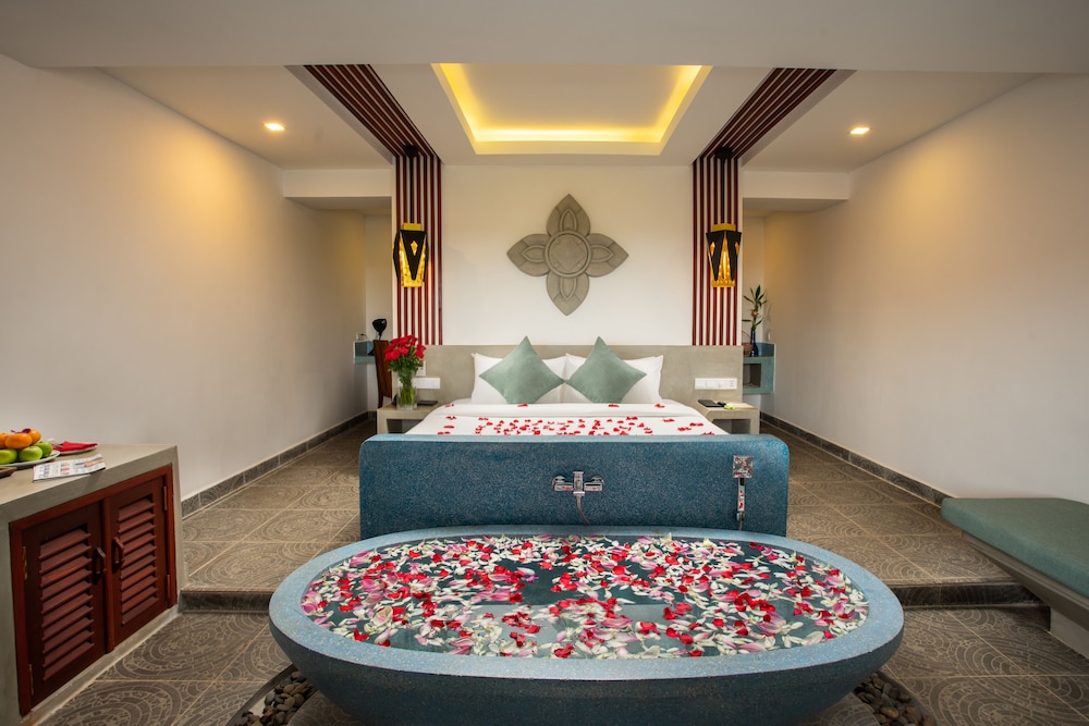 Deluxe Double Room, 1 King Bed - Photo 11