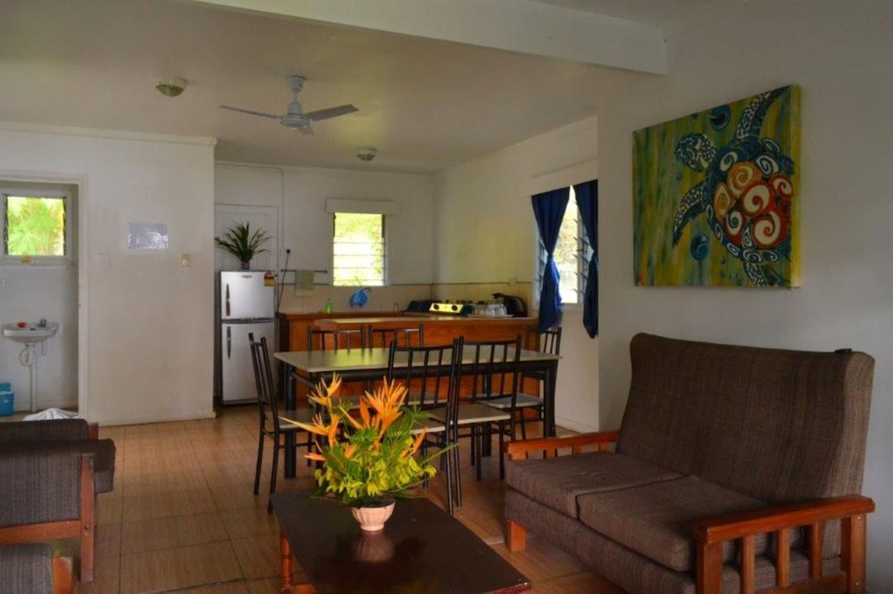 3 Bedroom Unit photo 7