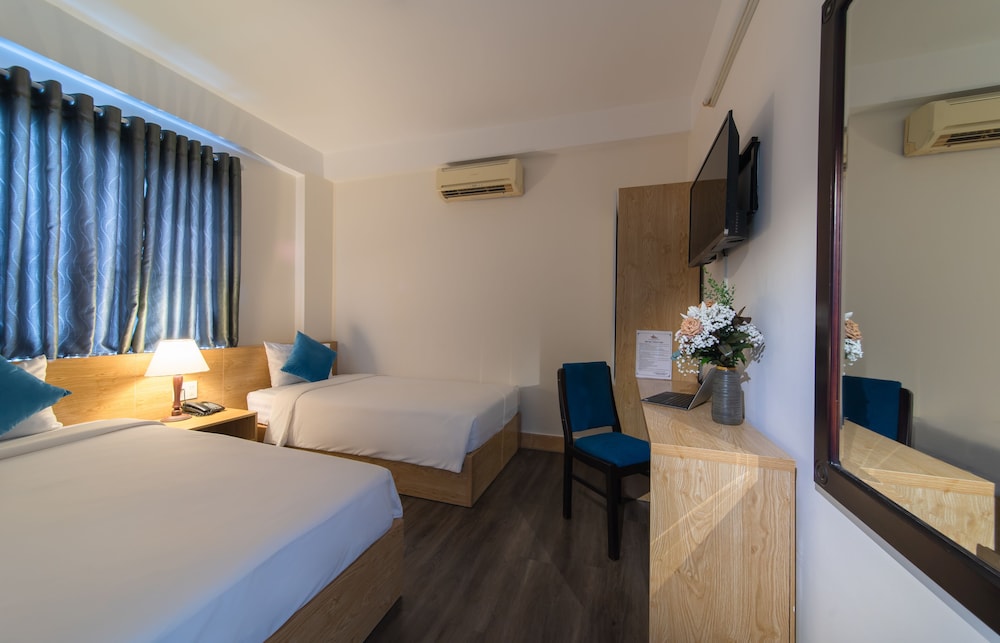 Basic Twin Room - Photo 2