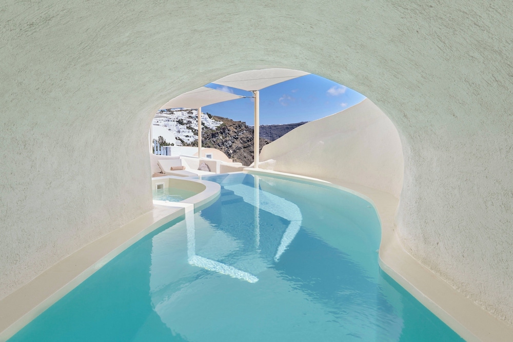 Mystery Villa