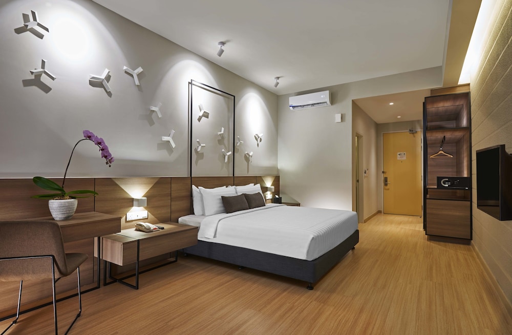 Deluxe Double Room, 1 King Bed - Photo 1