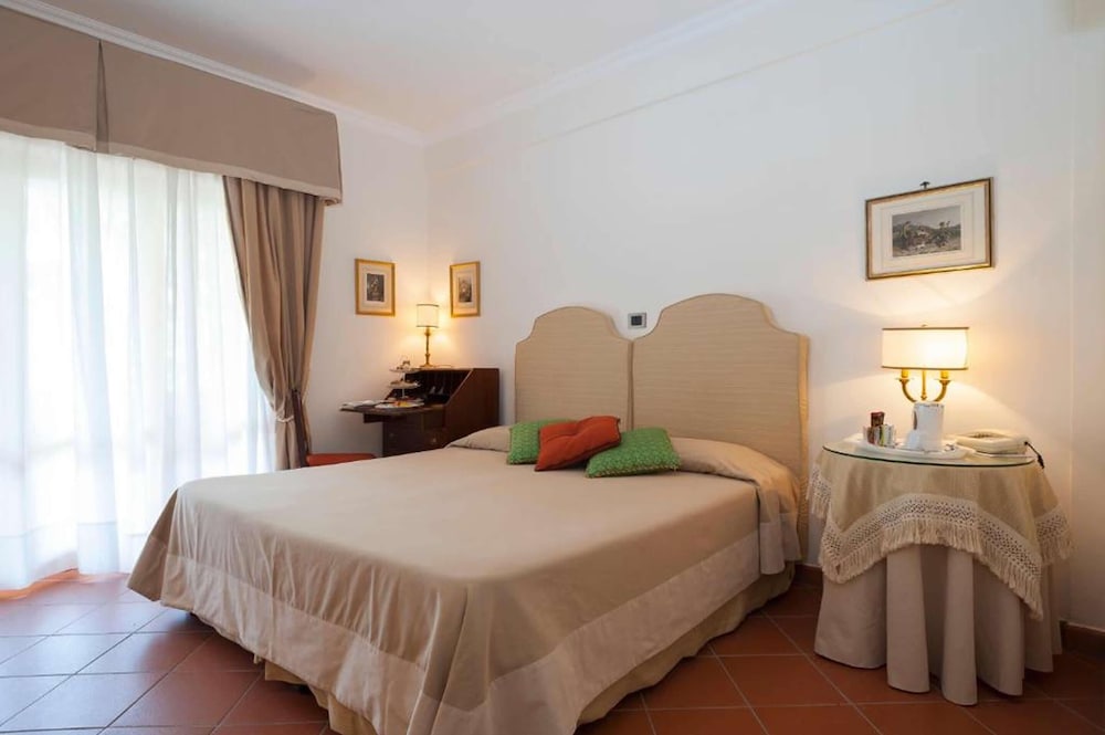 Classic Double or Twin Room photo 1