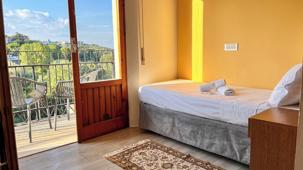 Comfort Single Room, Park View photo 1