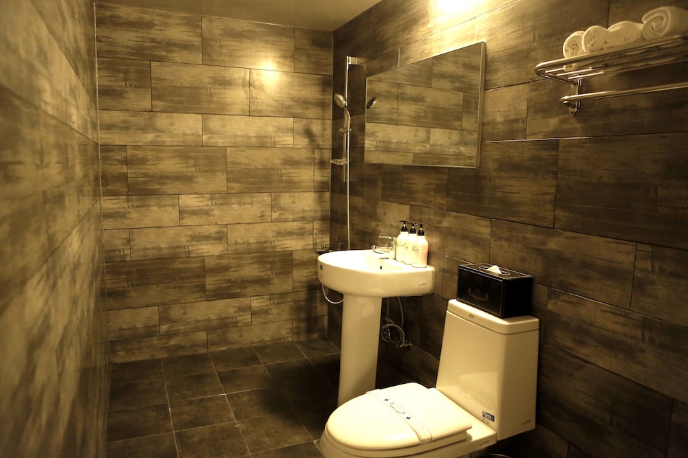 Standard Room - Photo 4