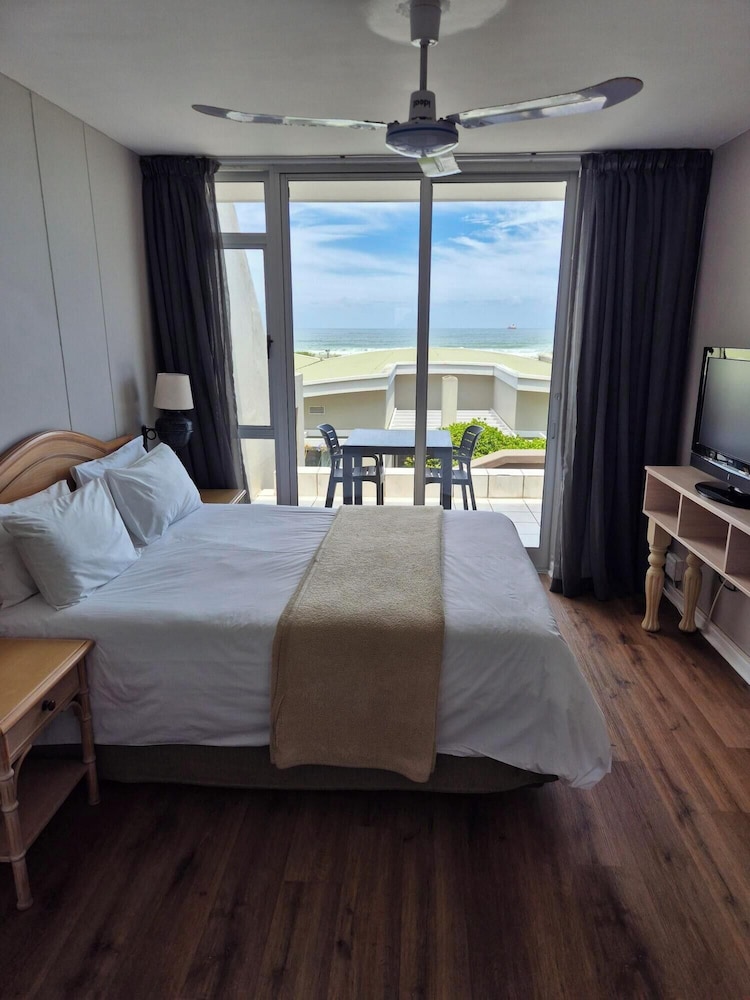 Standard Studio, 1 Queen Bed