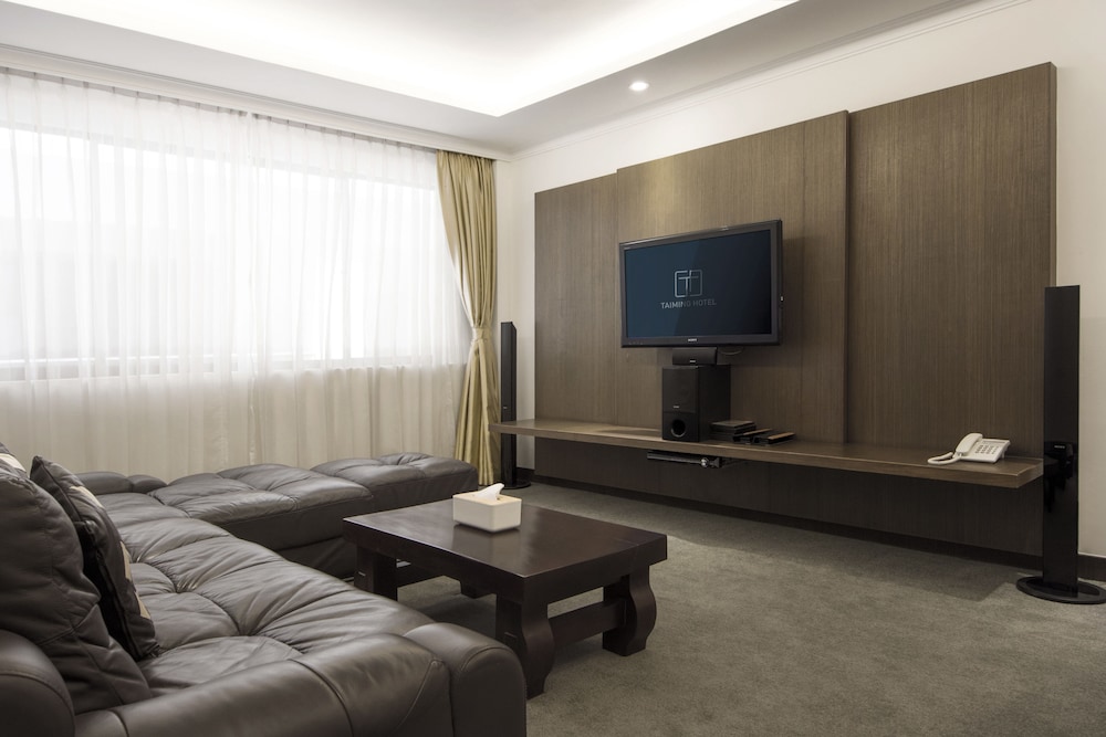 Executive Suite, 1 Bedroom, Bathtub