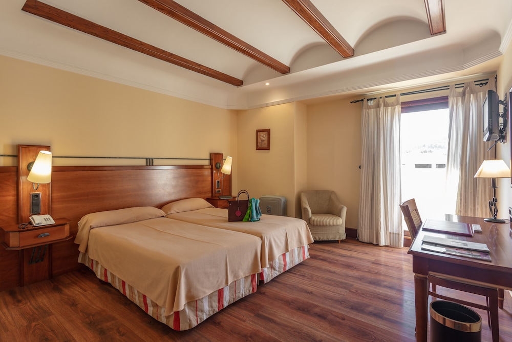 Standard Double Room Single Use, 1 Twin Bed photo 3