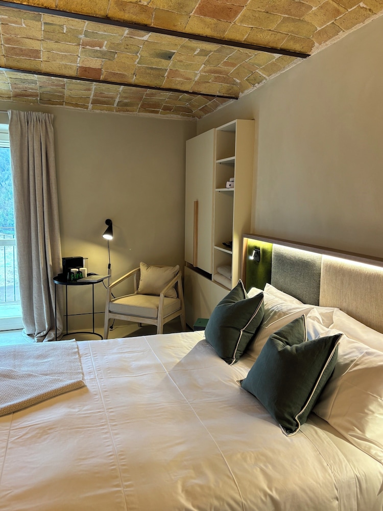 Superior Double Room, Balcony, Pool View photo 2