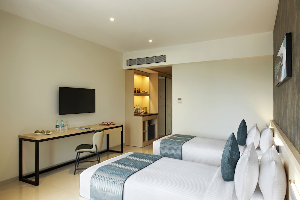 Economy Room, City View photo 3
