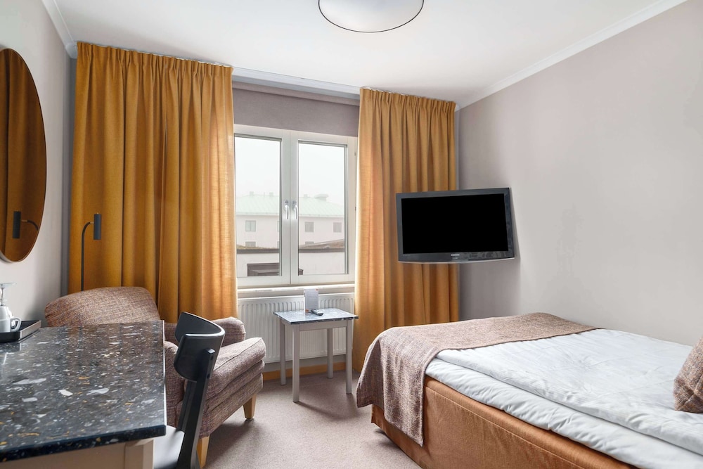 Standard Room, 1 Double Bed, Non Smoking photo 3