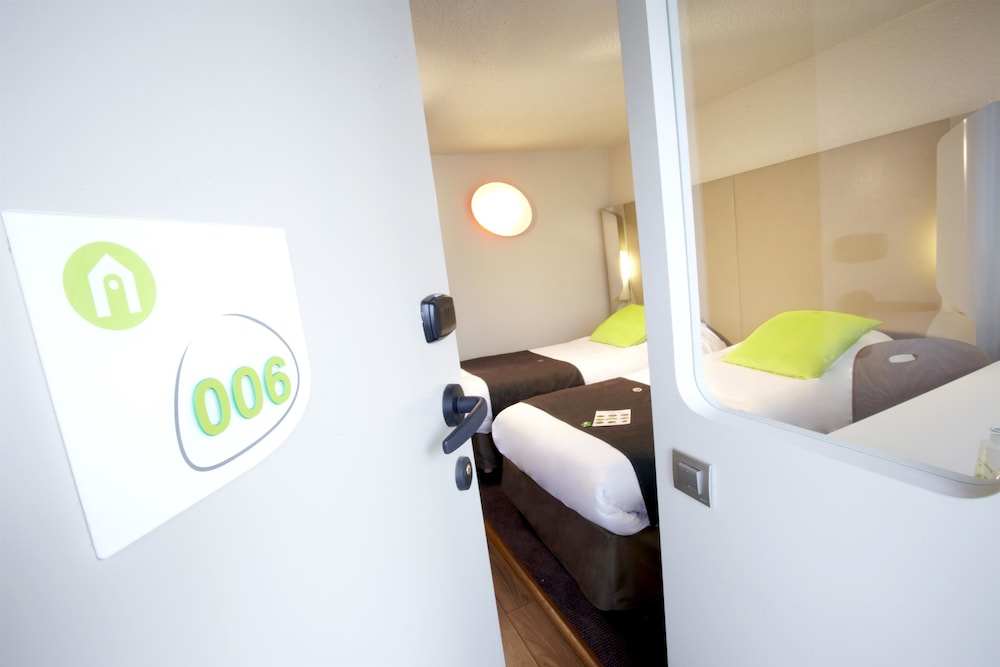Standard Room, 2 Twin Beds - Photo 1