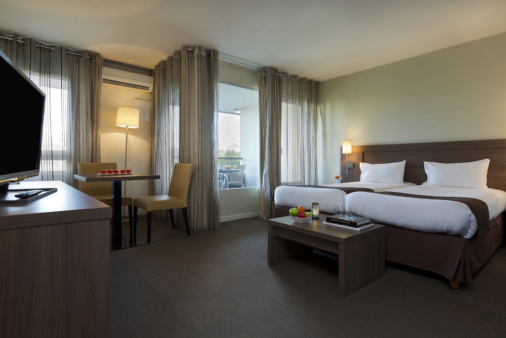 Superior Studio, Double or Twin Beds - Photo 7