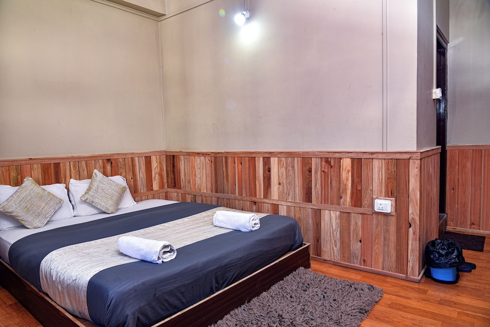 Super Deluxe Room - Photo 17