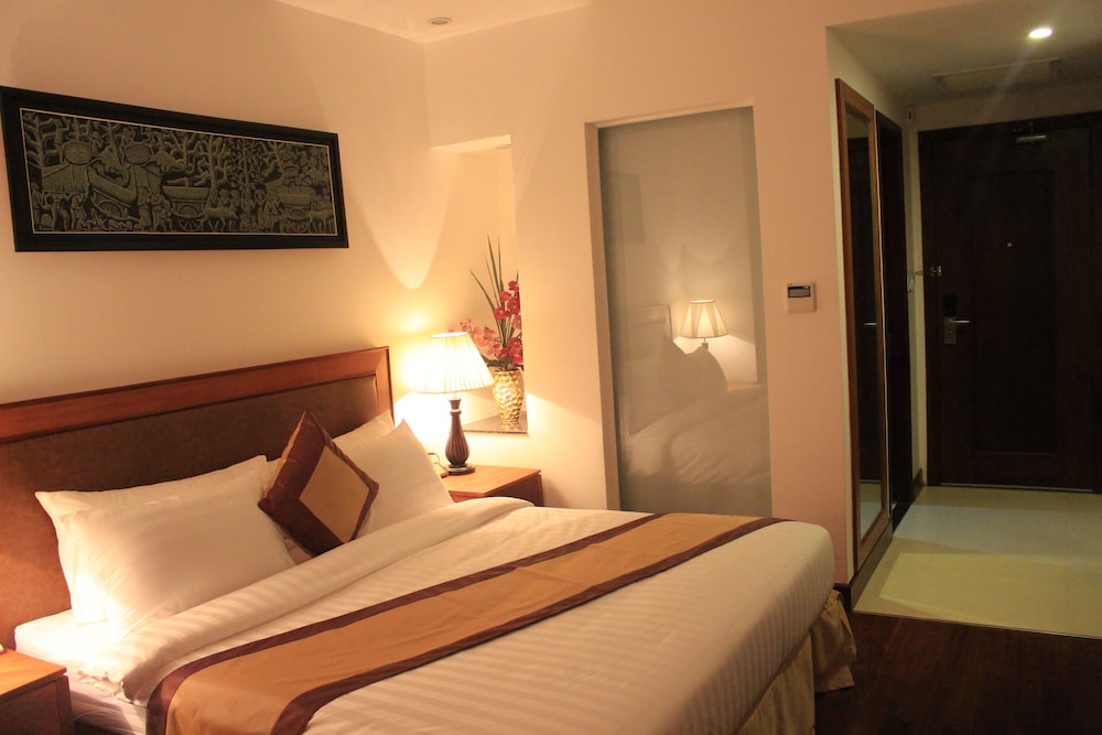 Superior Double Room, City View photo 2