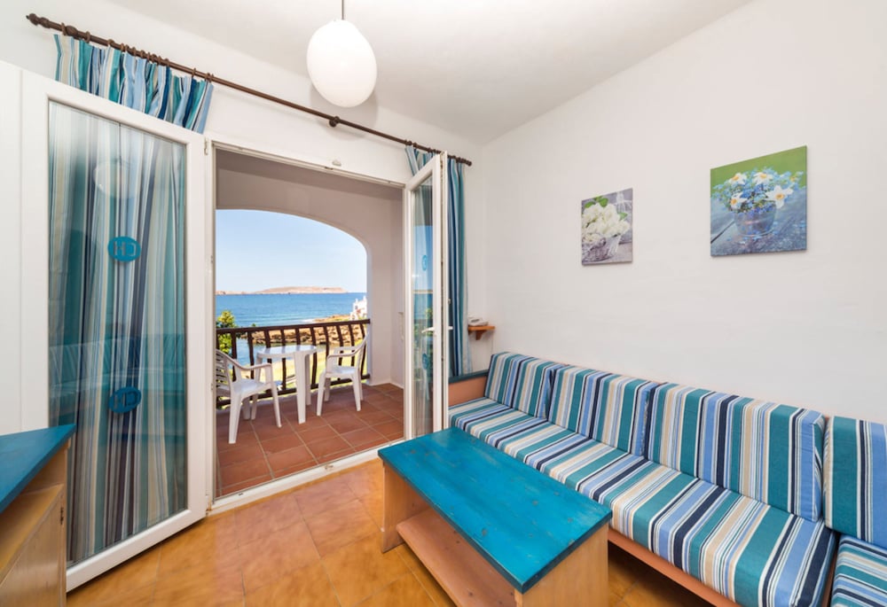 Apartment, 1 Bedroom, Terrace (2 adults) photo 2