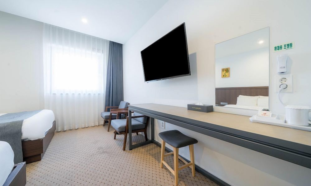 Deluxe Twin Room - Photo 4