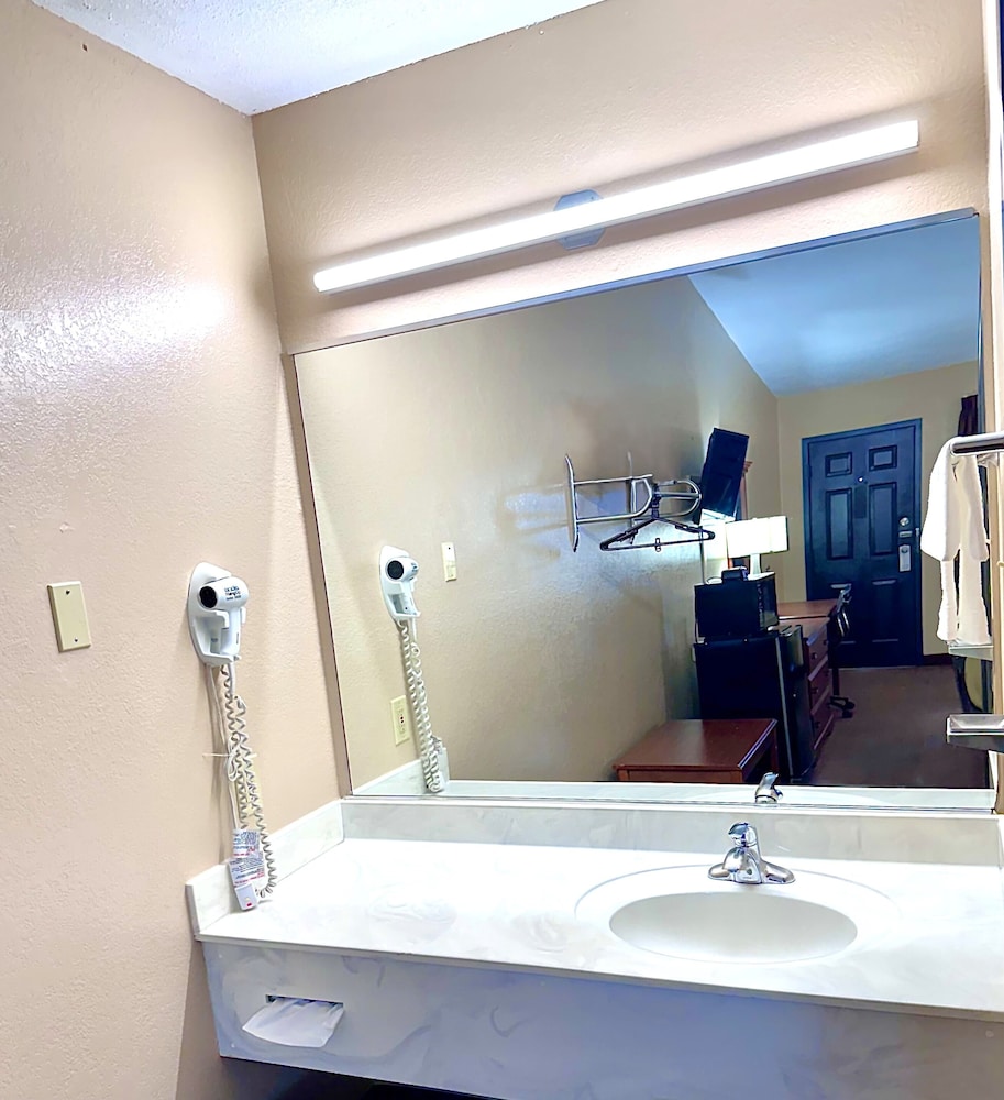 Standard Room, 2 Double Beds, Smoking photo 2
