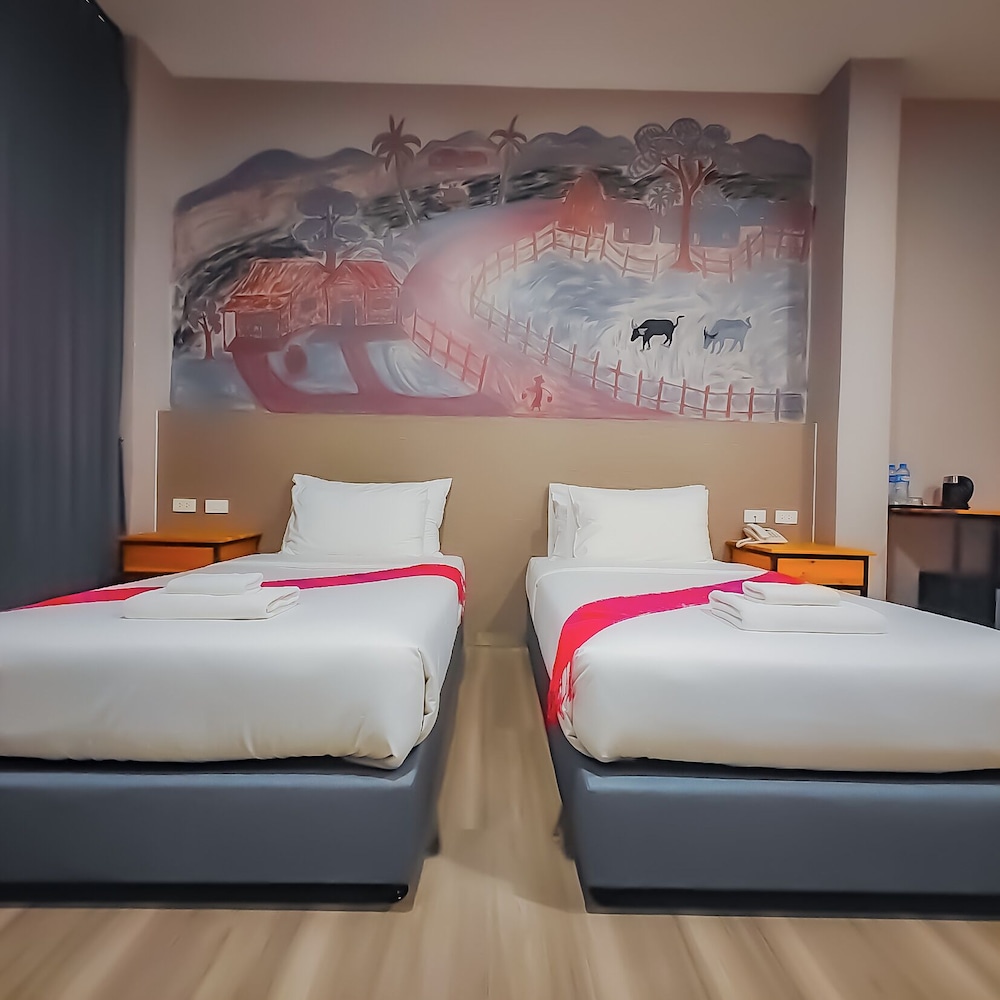 Deluxe Double or Twin Room - Photo 2