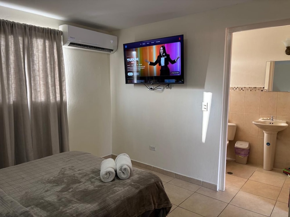 Family Apartment, 1 Queen Bed with Sofa bed photo 3