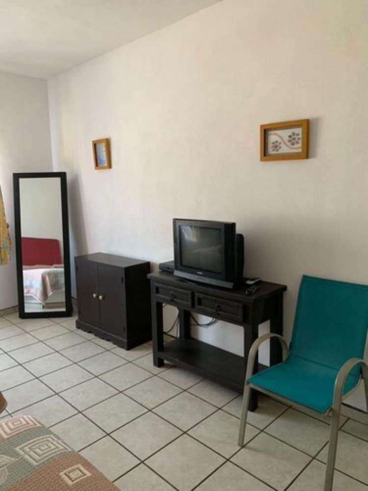 Apartment photo 3