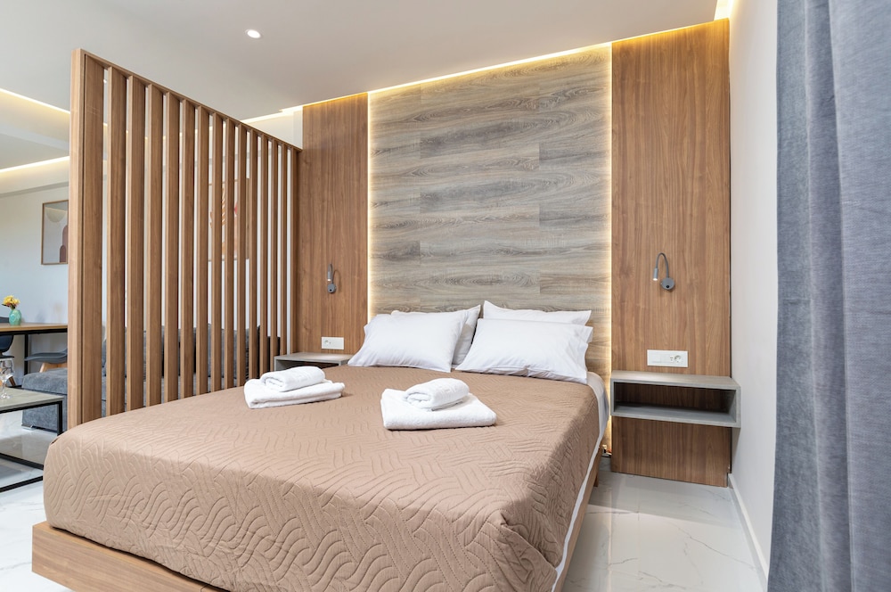 Luxury Suite, City View