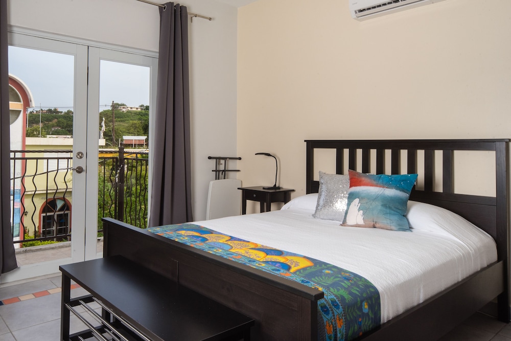 Room, Balcony, City View photo 2