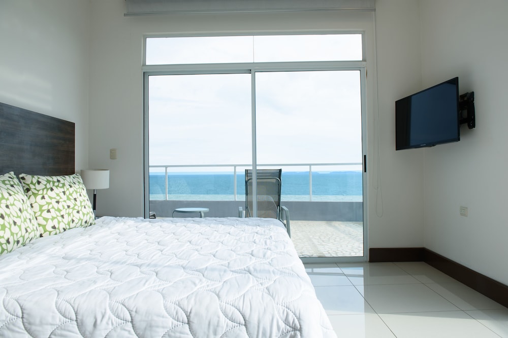 Exclusive Penthouse photo 3