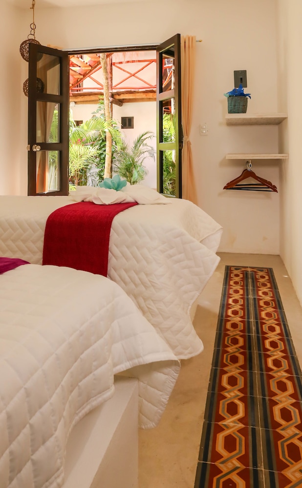 Standard Twin Room, 2 Twin Beds - Photo 7