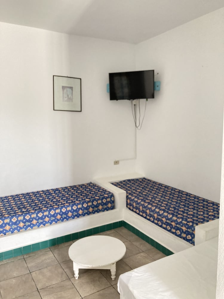 Quadruple Room, Balcony photo 2