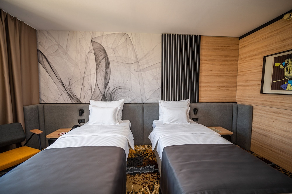 Superior Twin Room - Photo 1