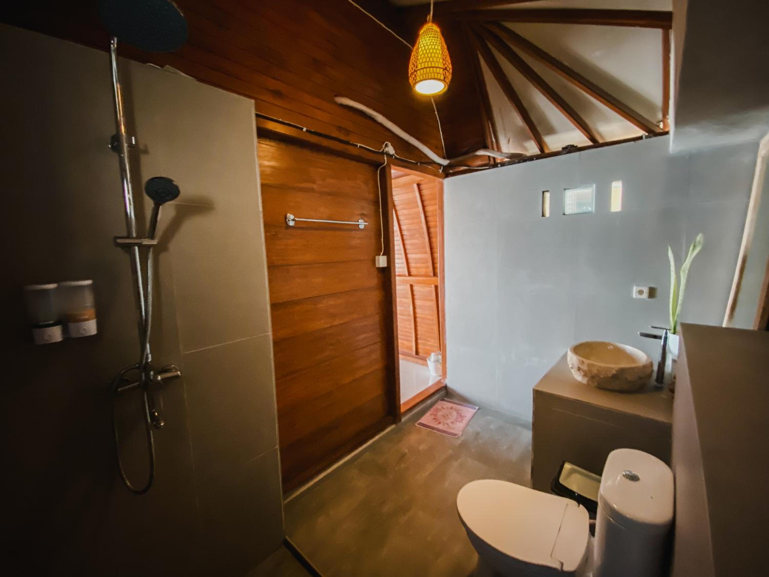 Deluxe Bungalow with Sea View - Photo 16