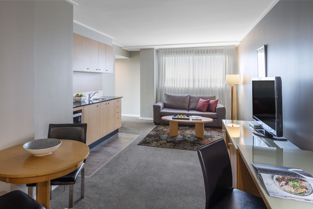 One Bedroom Apartment - Photo 6
