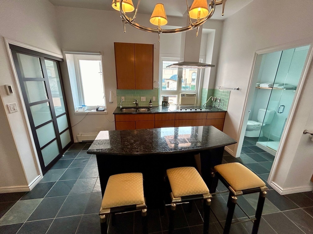 City Penthouse photo 3