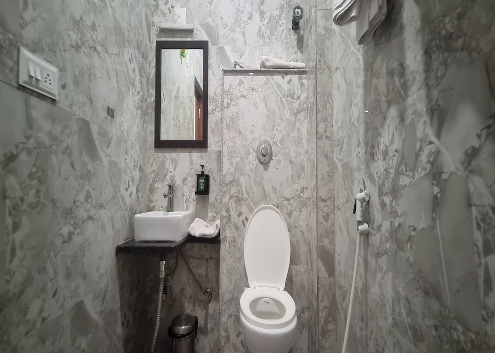 Deluxe Room - Photo 2