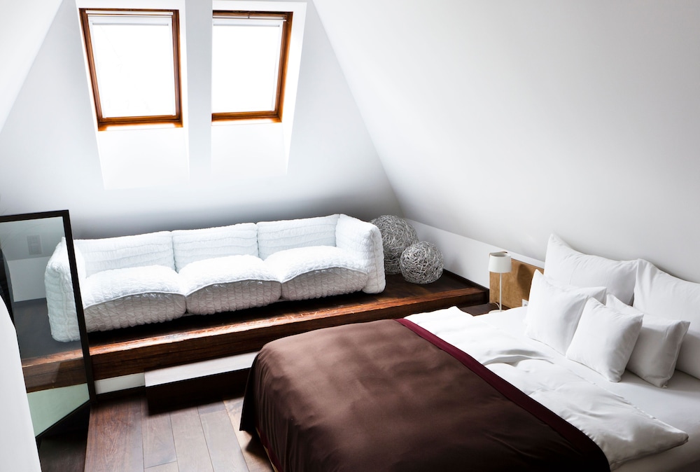 Exclusive Suite, 1 King Bed photo 3