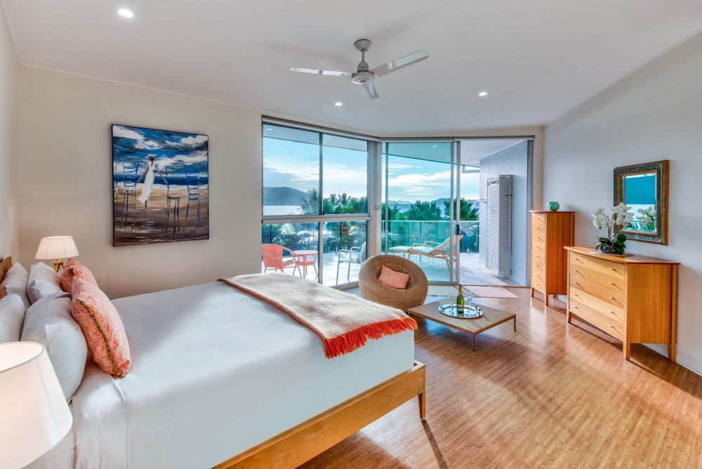 Luxury Apartment photo 3
