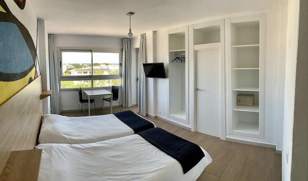 Estudio Deluxe, Balcón
