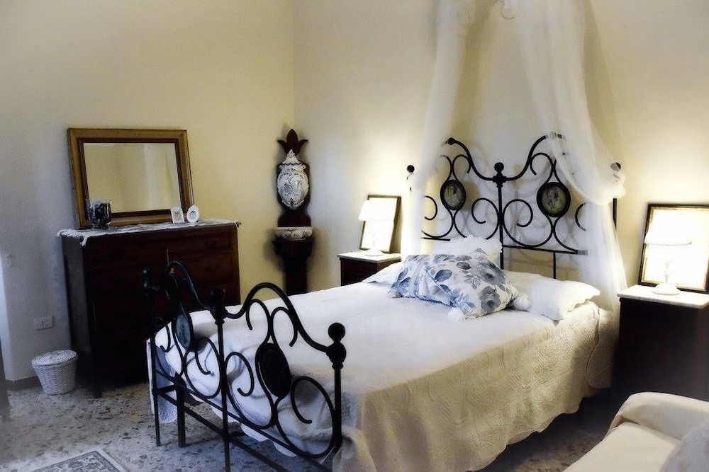 Double Room, Ensuite, Garden View photo 2