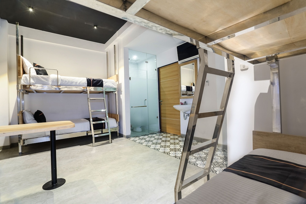 Family Double Room - Photo 1