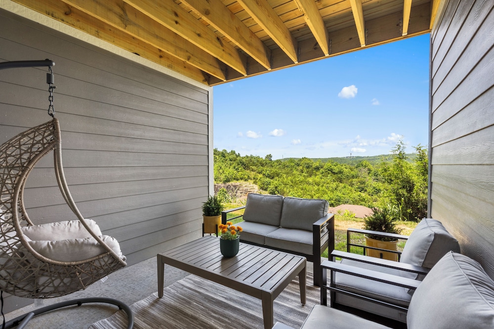 Condo, Multiple Beds, Balcony, Garden View (Earl Grey Escape )